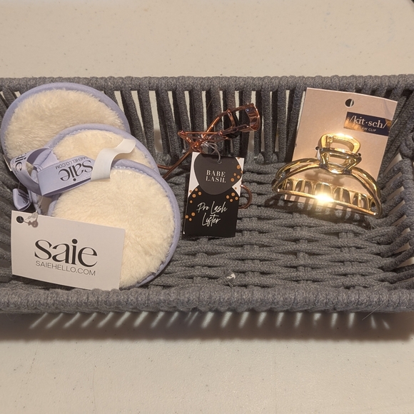 3pc Beauty Bundle - Picture 2 of 5